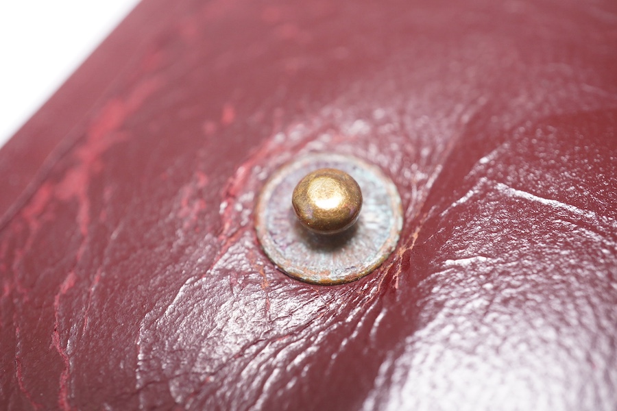 A Must de Cartier lady's leather shoulder bag in bordeaux